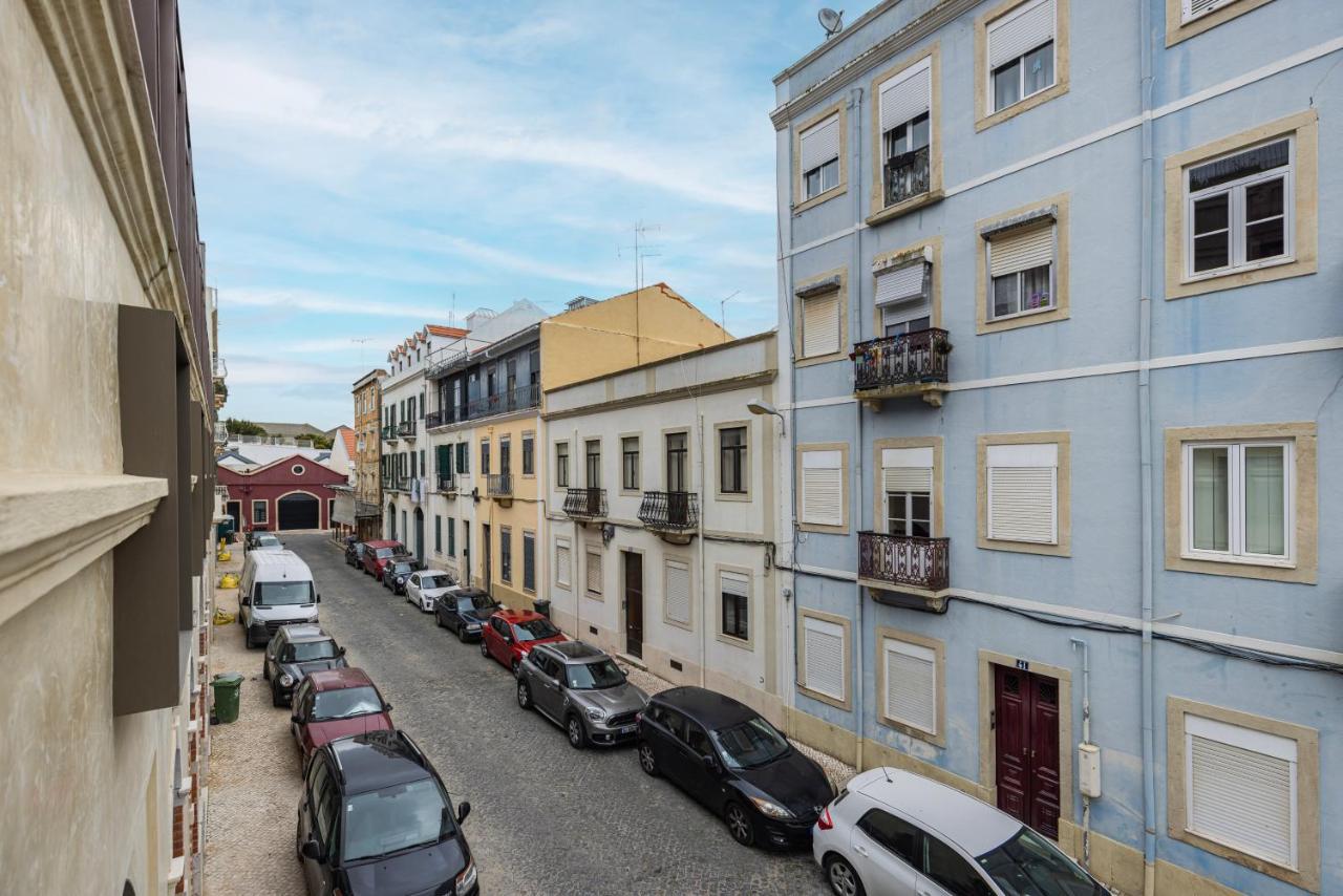 Hidden Pearl W/ Patio & Pool By Lovelystay Lisboa المظهر الخارجي الصورة