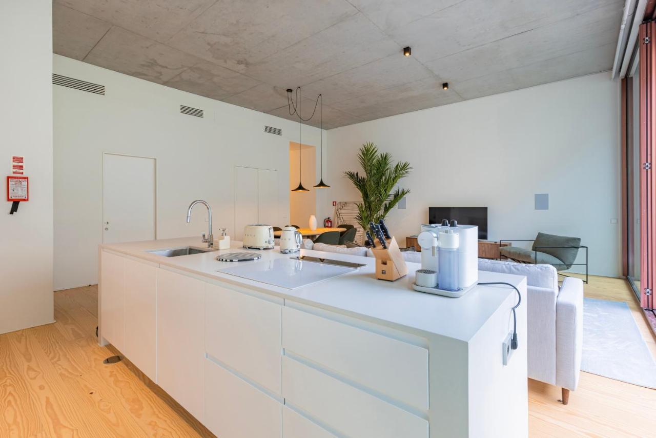 Hidden Pearl W/ Patio & Pool By Lovelystay Lisboa المظهر الخارجي الصورة