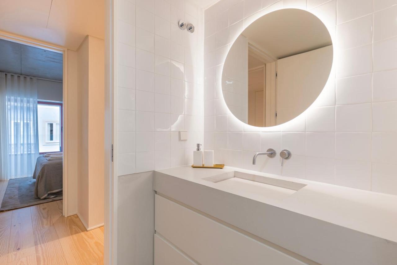 Hidden Pearl W/ Patio & Pool By Lovelystay Lisboa المظهر الخارجي الصورة